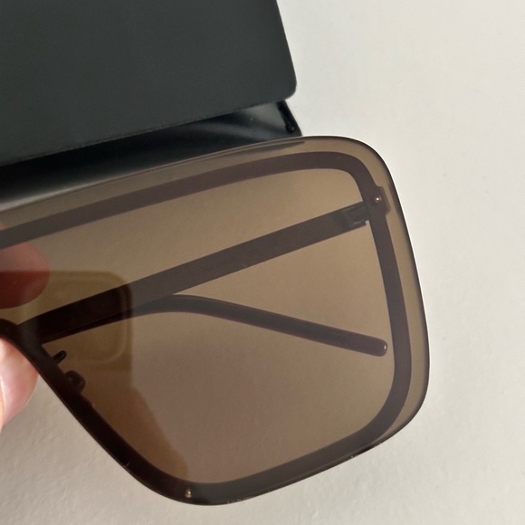 Saint Laurent SL 364 MASK 010 GOLD sunglasses - Picture 6 of 11